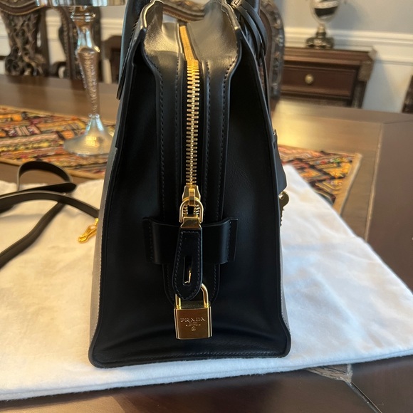 Prada Saffiano leather large shoulder tote bag - Picture 2 of 11